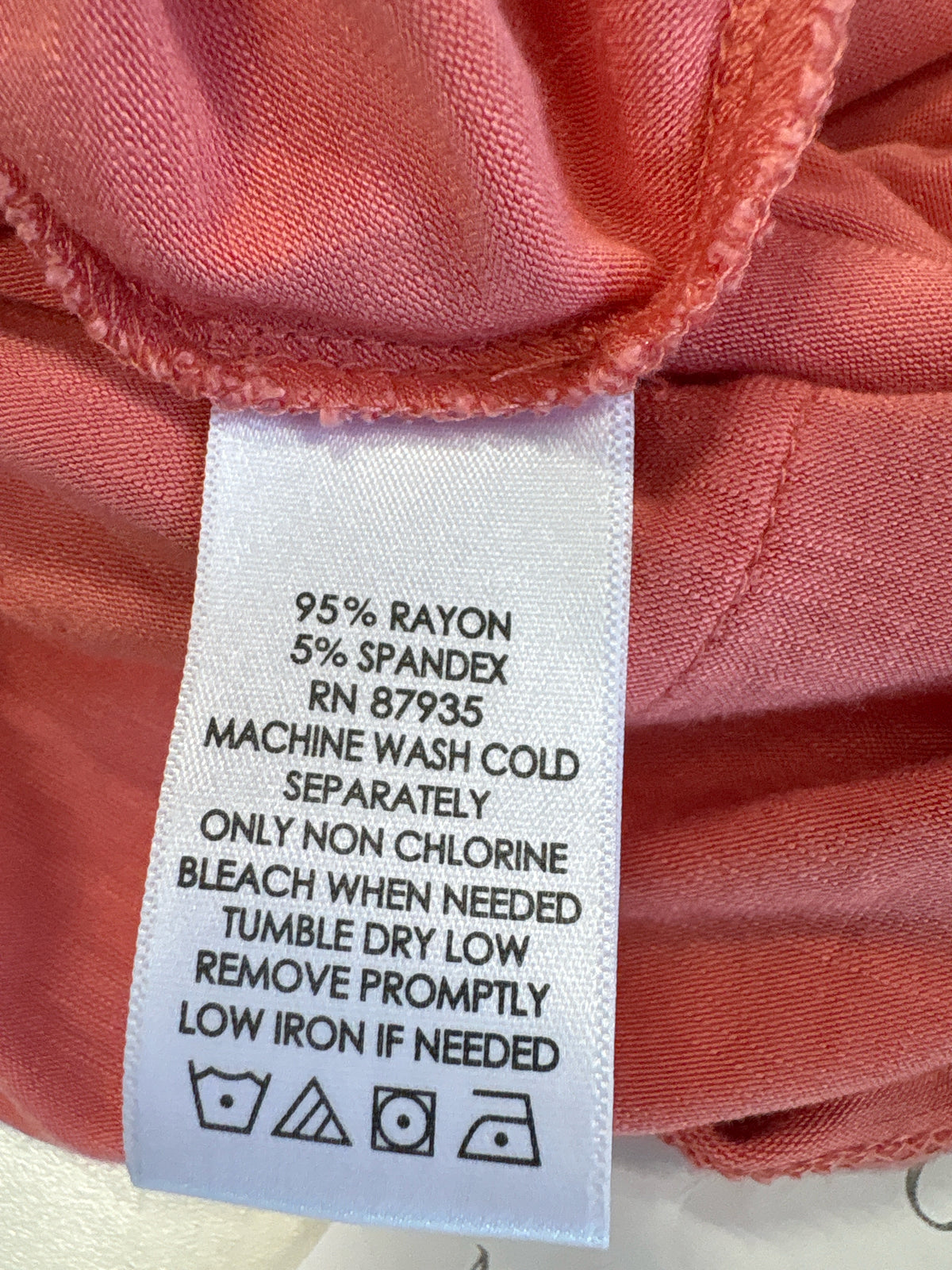 Logo Size 1X Salmon Top