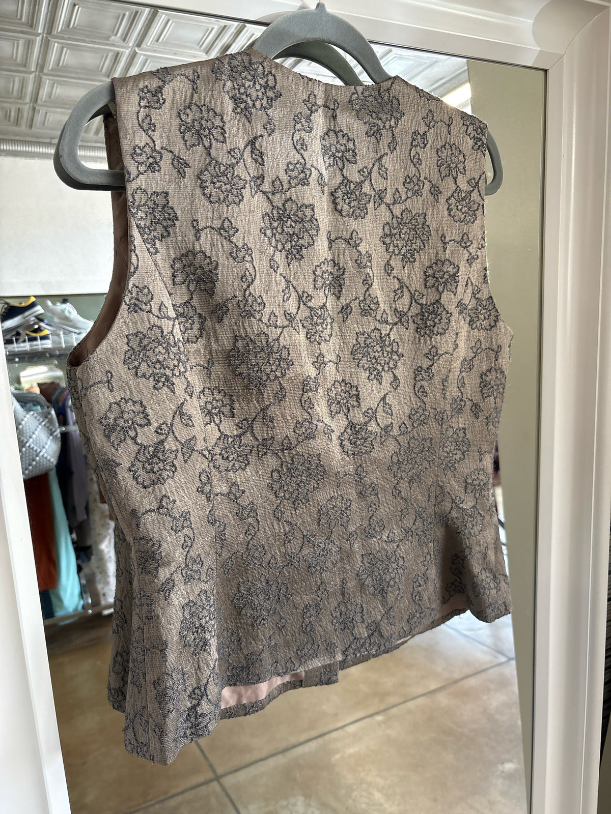 Oscar Size 10 Gold/Silver Vest