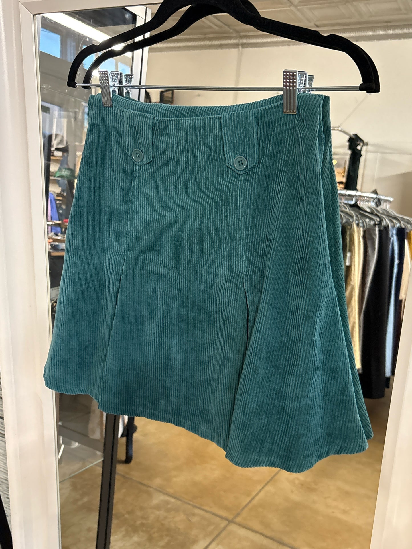 MODCLOTH Size 2 Green Ribbed Skirt