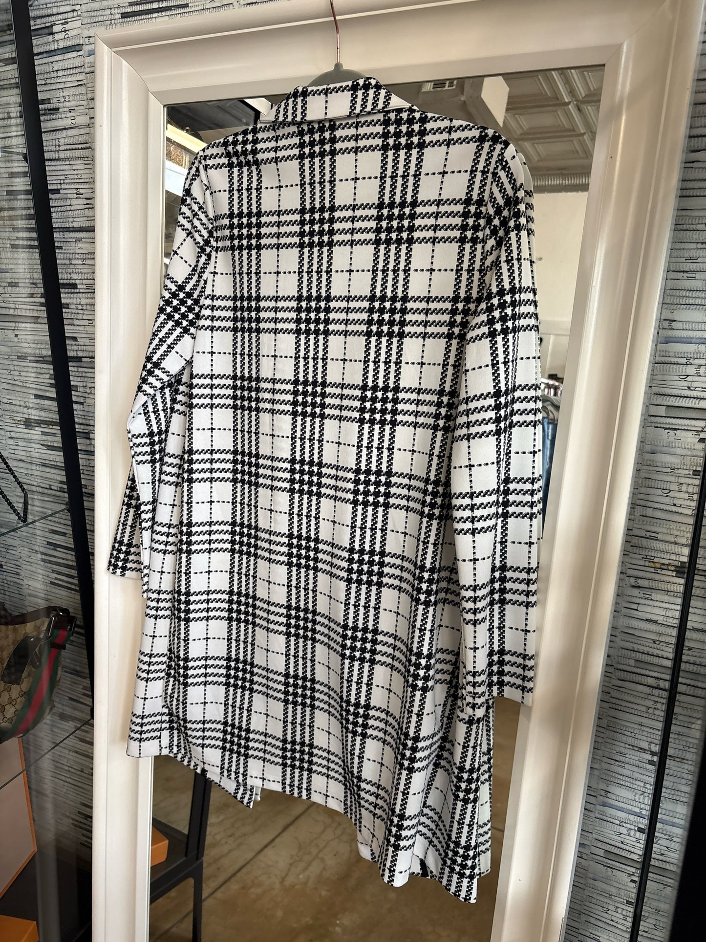 Mello Day Size S B&W Plaid Jacket