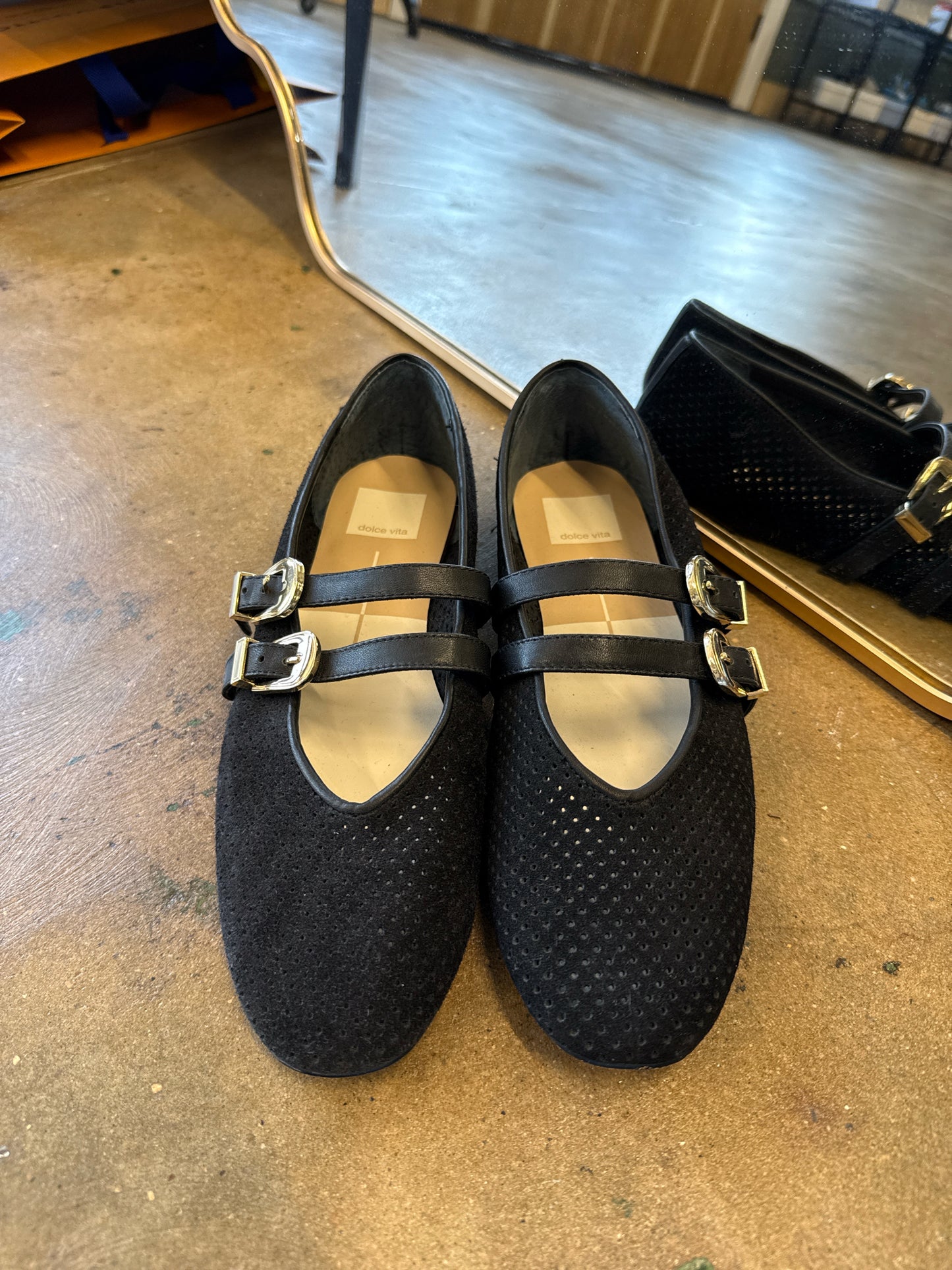 Dolce Vita Shoe Size 8 Black Flats
