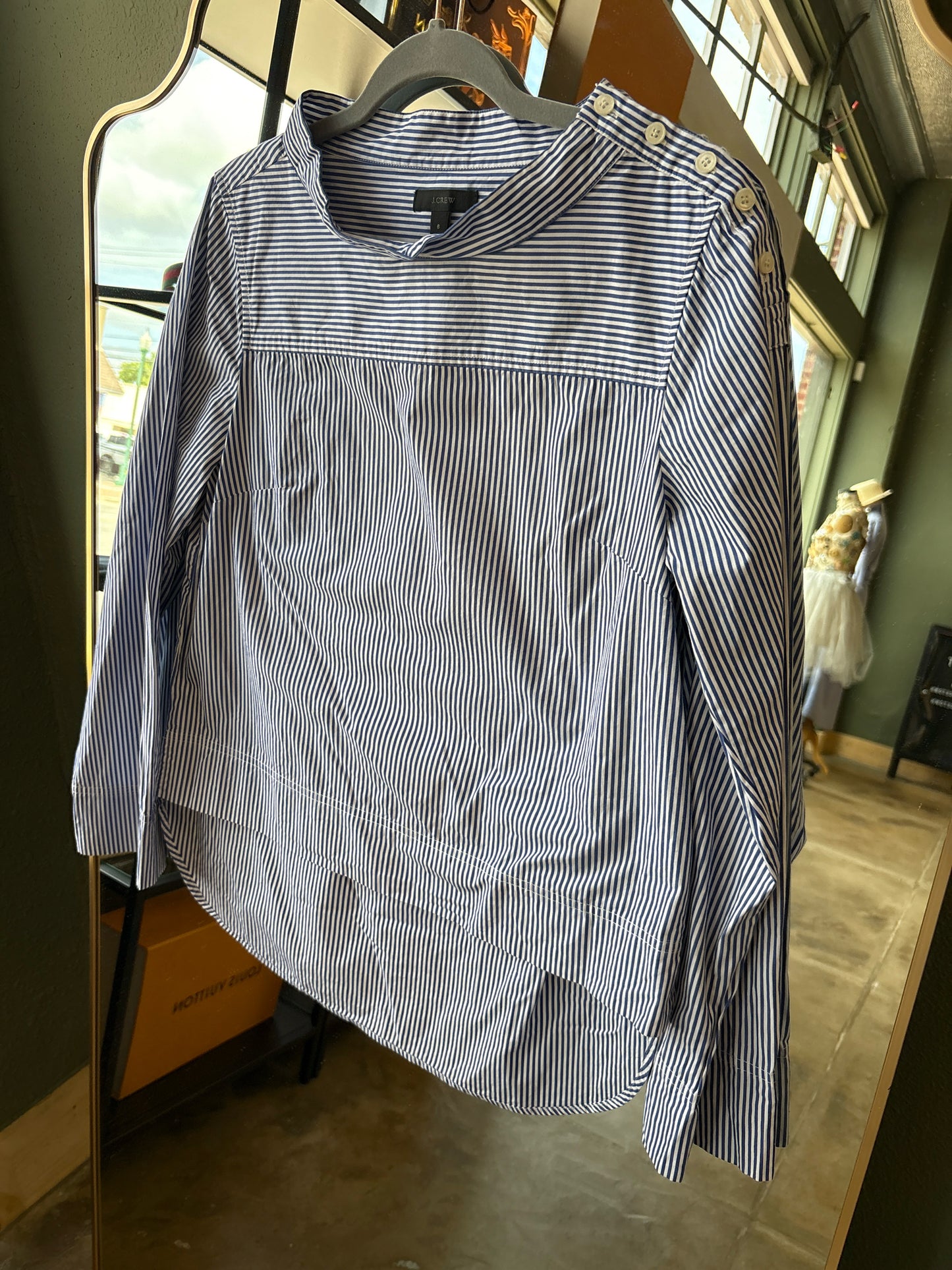 J. CREW Size 6 blue and white Top