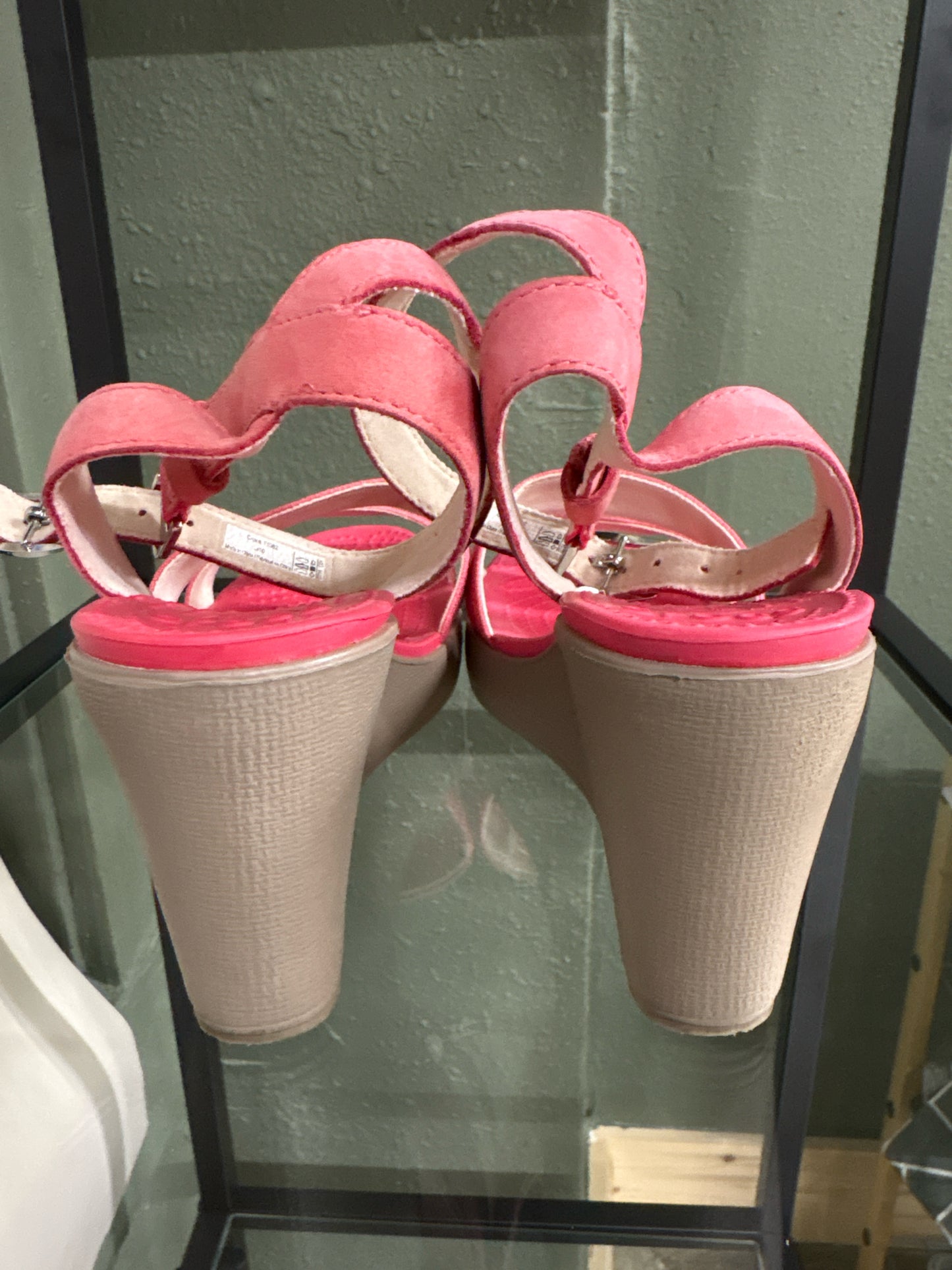 Crocs Shoe Size 10 Pink Wedge