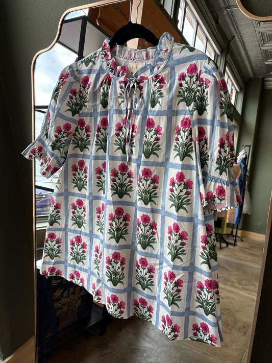 entro Size 1X Blue/White Bouquets Top