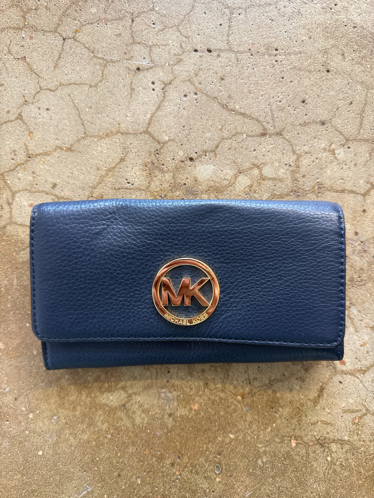 MICHAEL KORS Navy Wallet/Wristlet