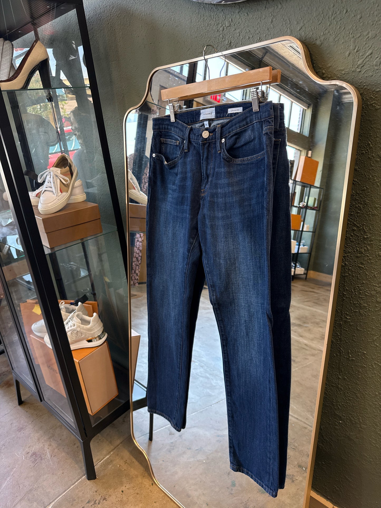 FRAME Size 32 Denim Jeans