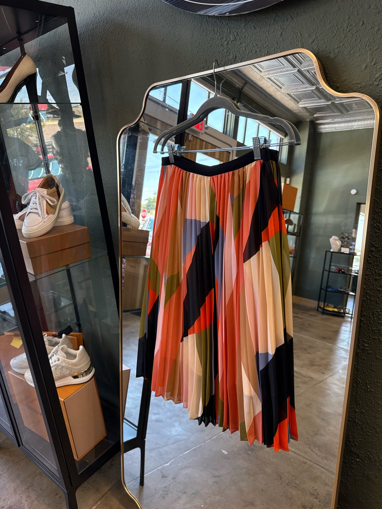 HD in Paris Size 2 multi Skirt