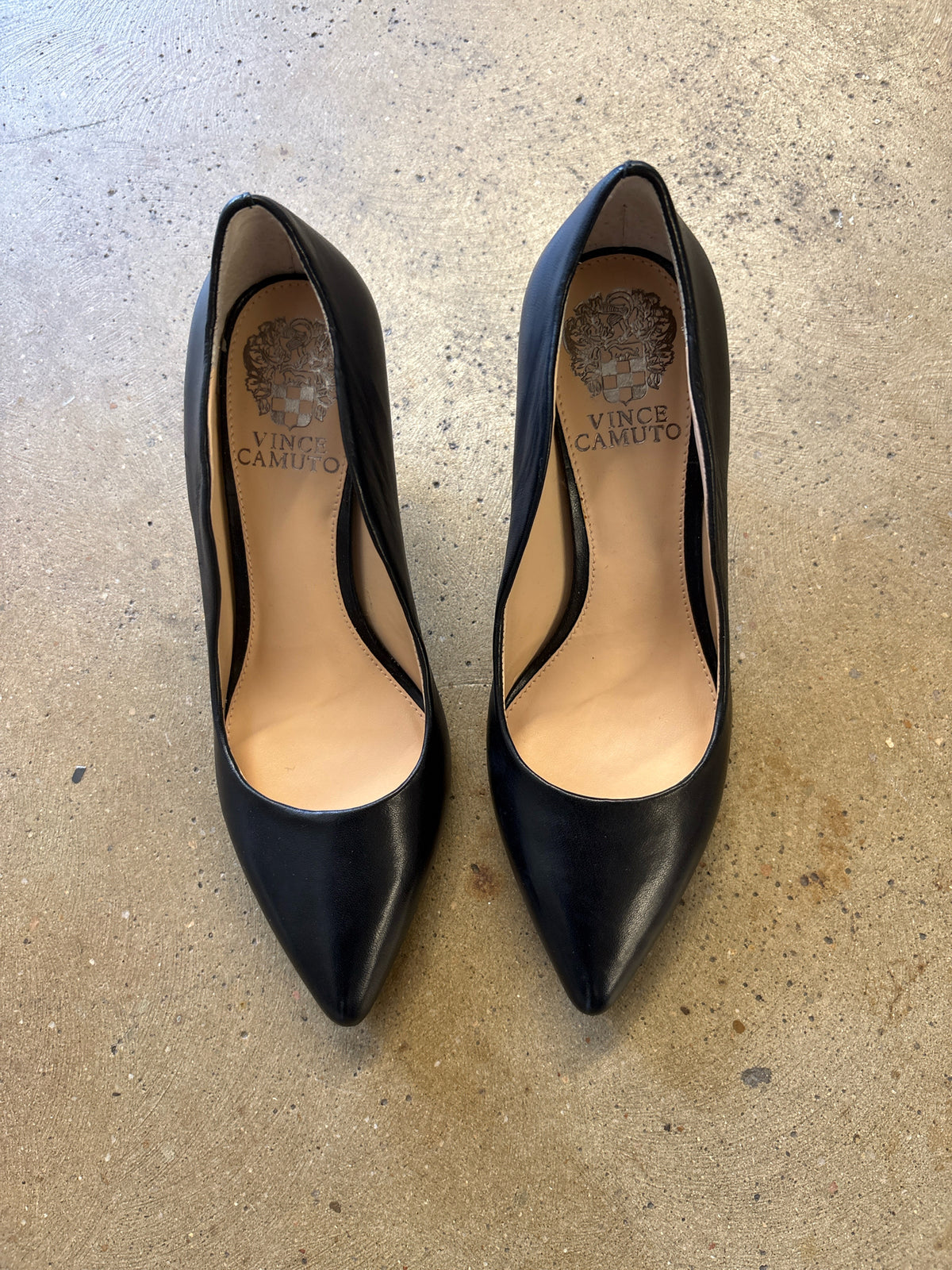 Vince Camuto Shoe Size 6 Black Heels
