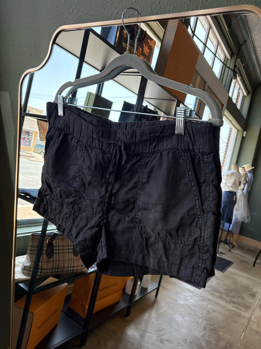 Caslon Size S Black Shorts