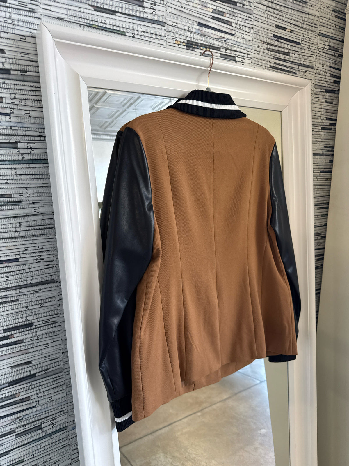Dolce Cabo Size M Brown/Black Jacket