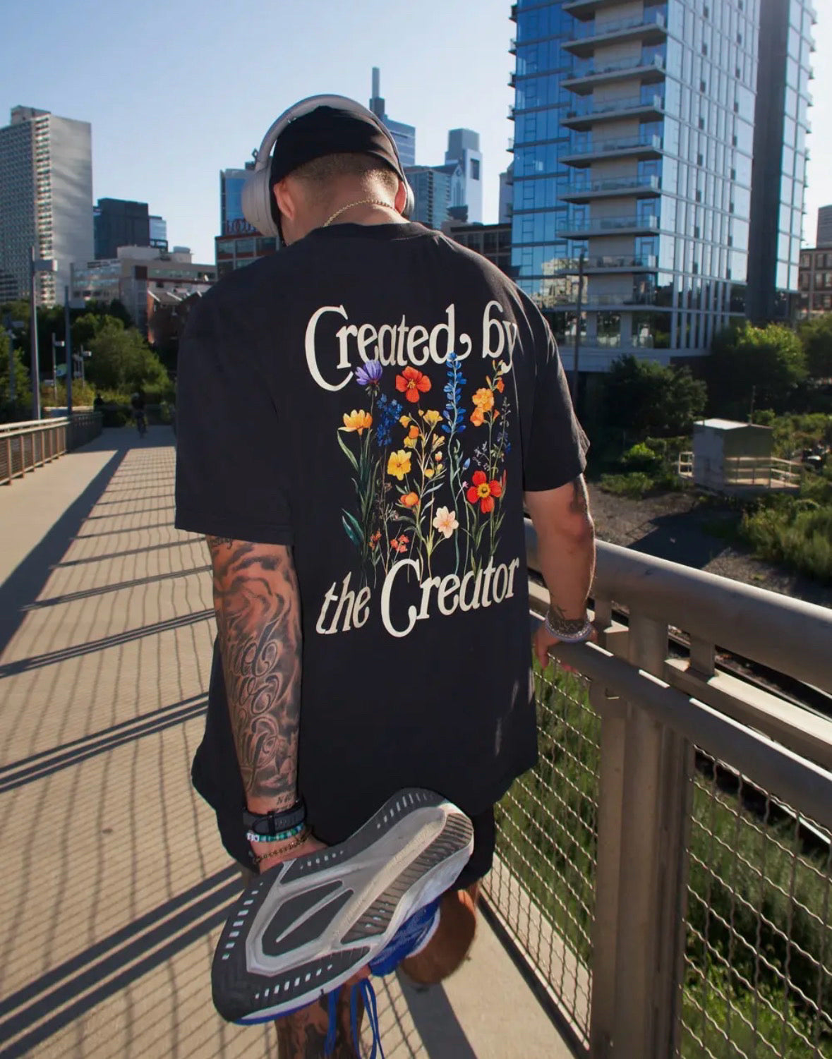 Elevated Faith Size M Black Tee