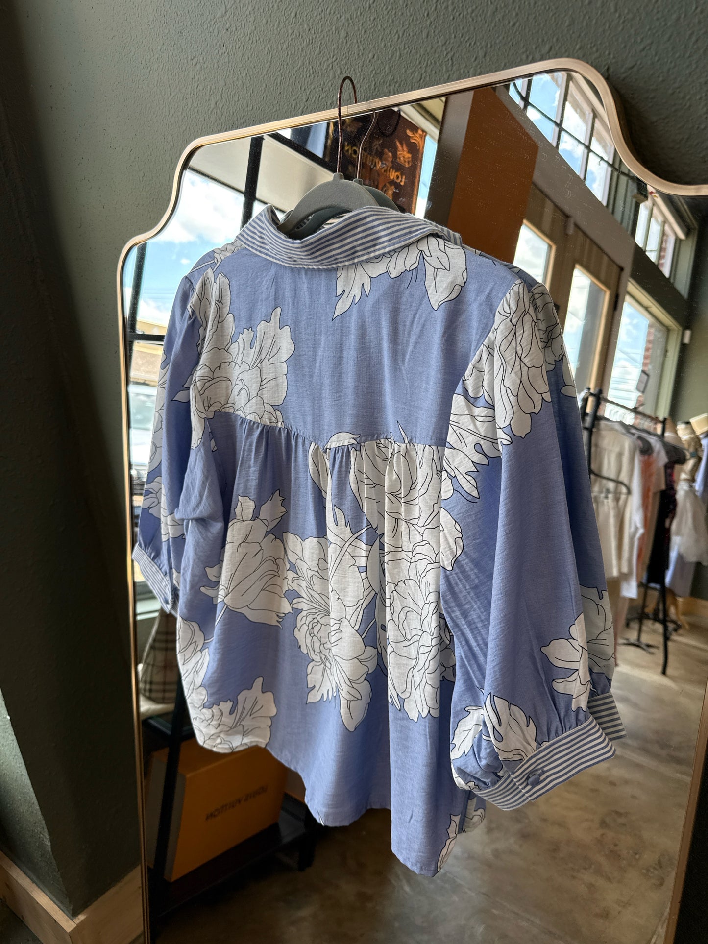 Style USA Size S Blue/White Top