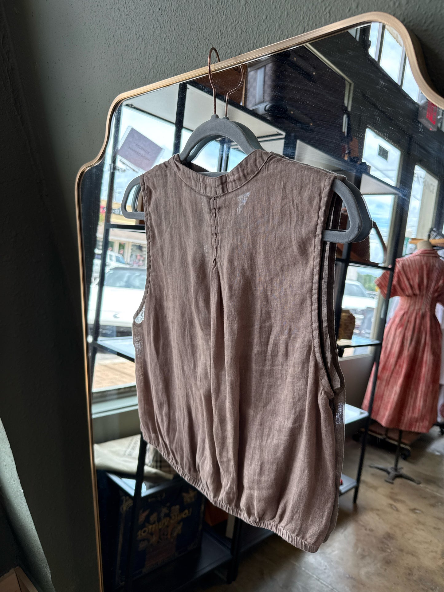 Bella Dahl Size S Brown Top
