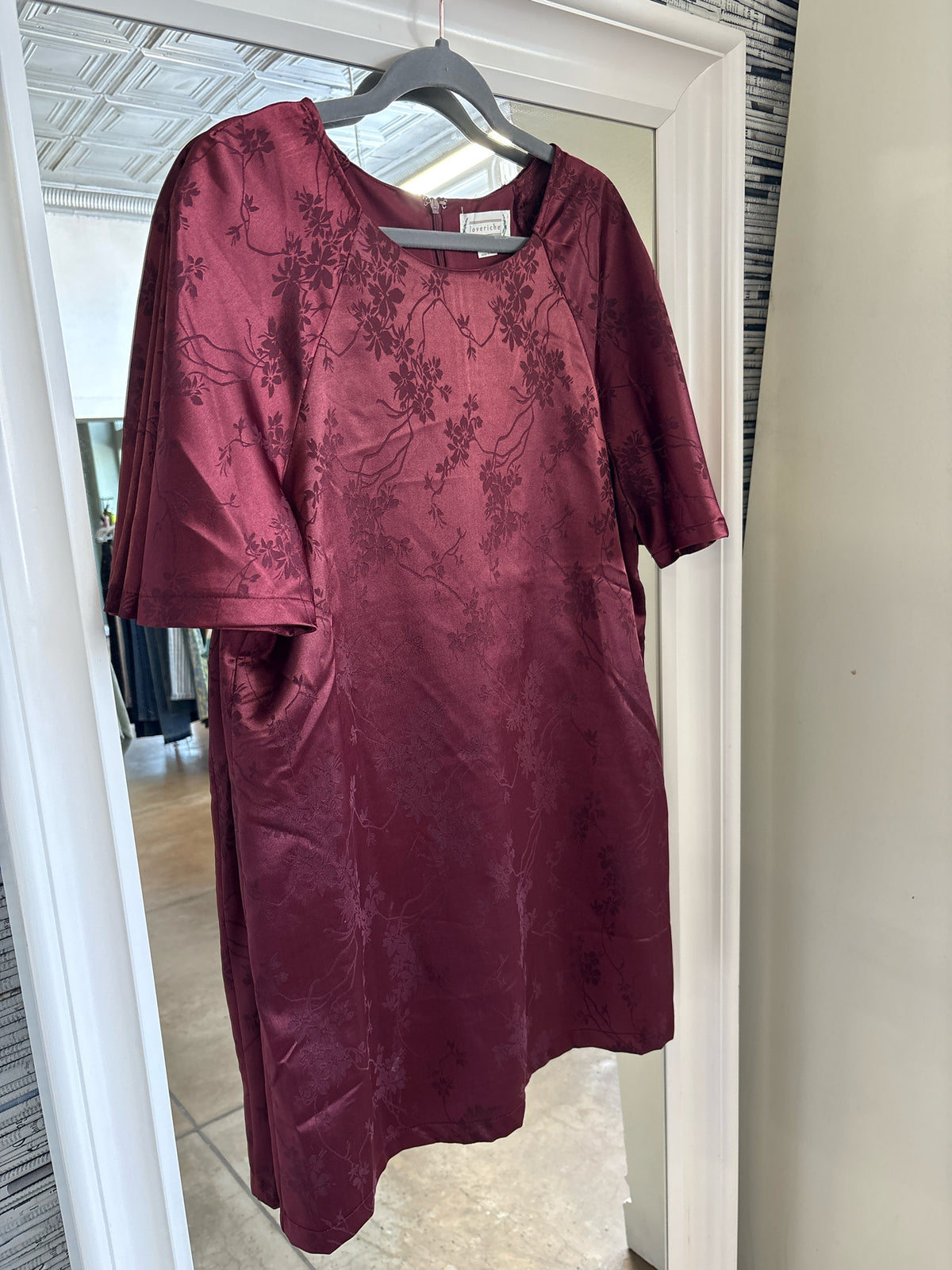 loveriche Size L Wine Dress