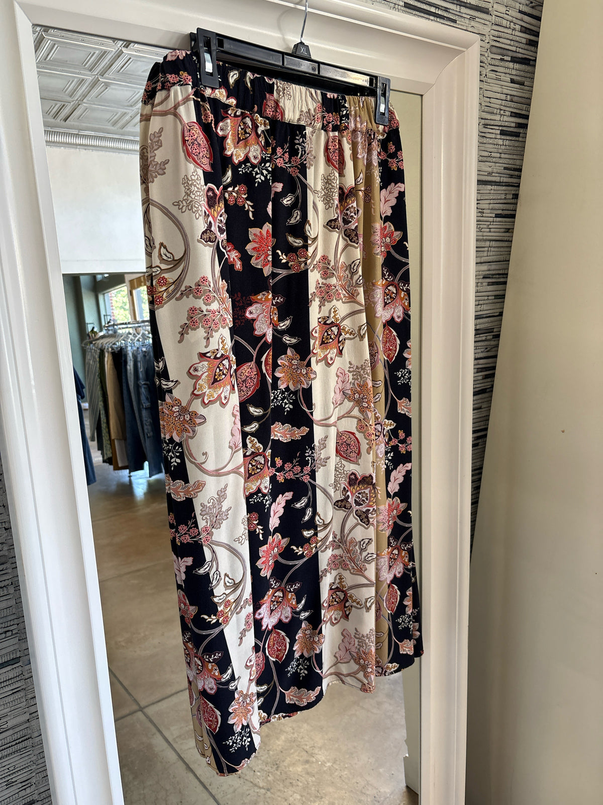 Saint + Sophia Size 10 Print Skirt