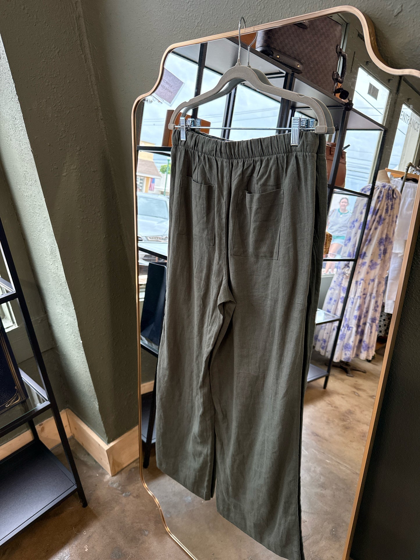 GAP Size M Green Pants