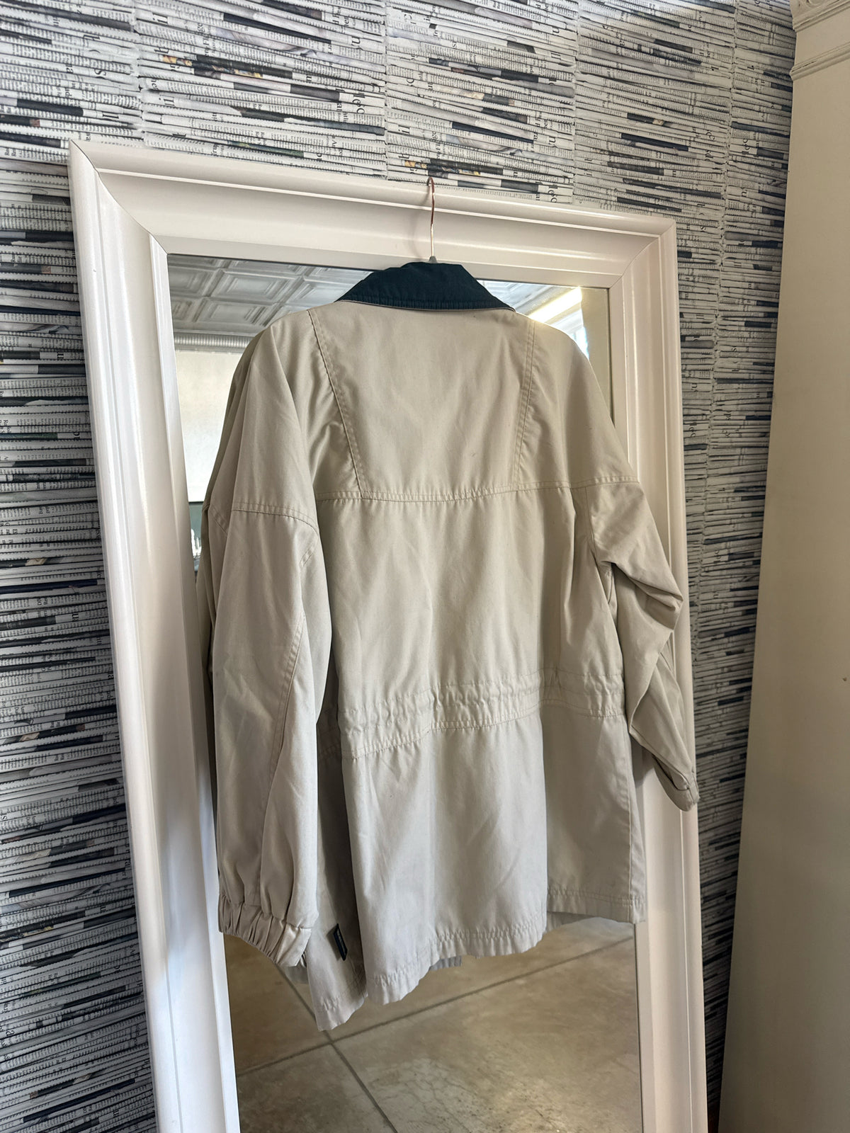 Pacific Trail Size M Cream Coat