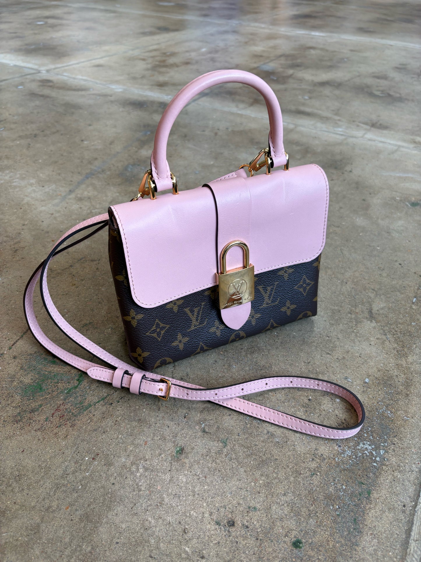 Louis Vuitton Brown/Pink Purse