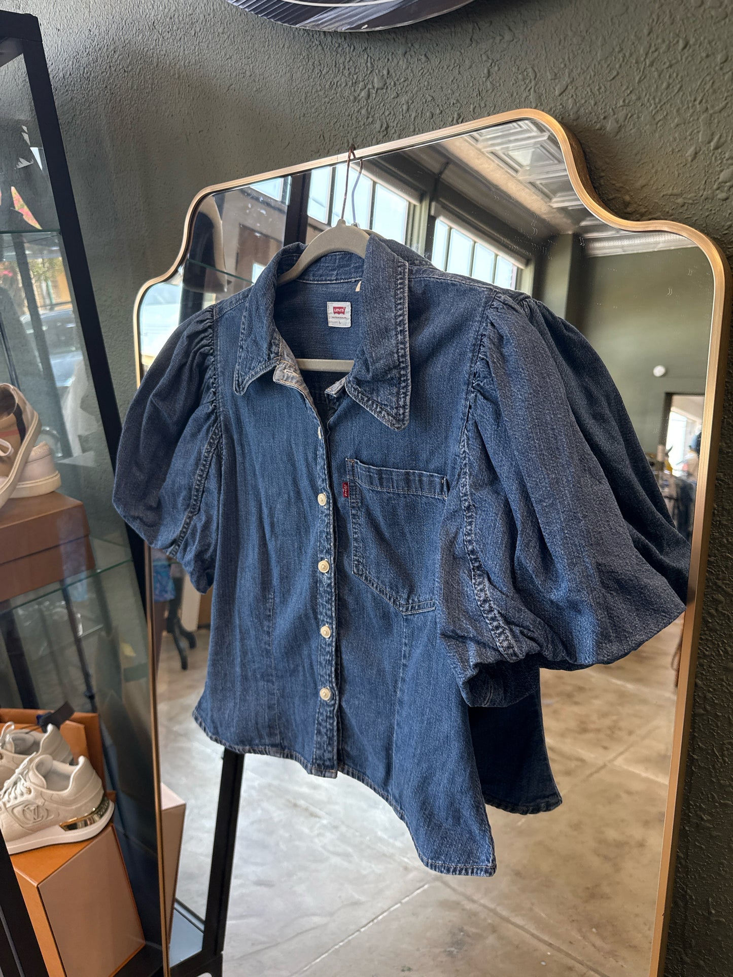 Levis Size L Denim Top