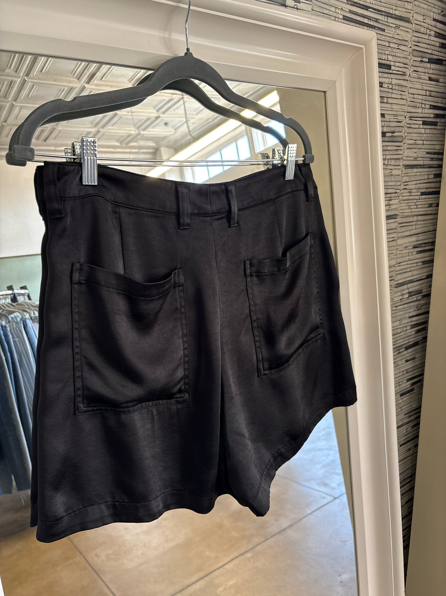 Banana Republic Size 10 Black Shorts