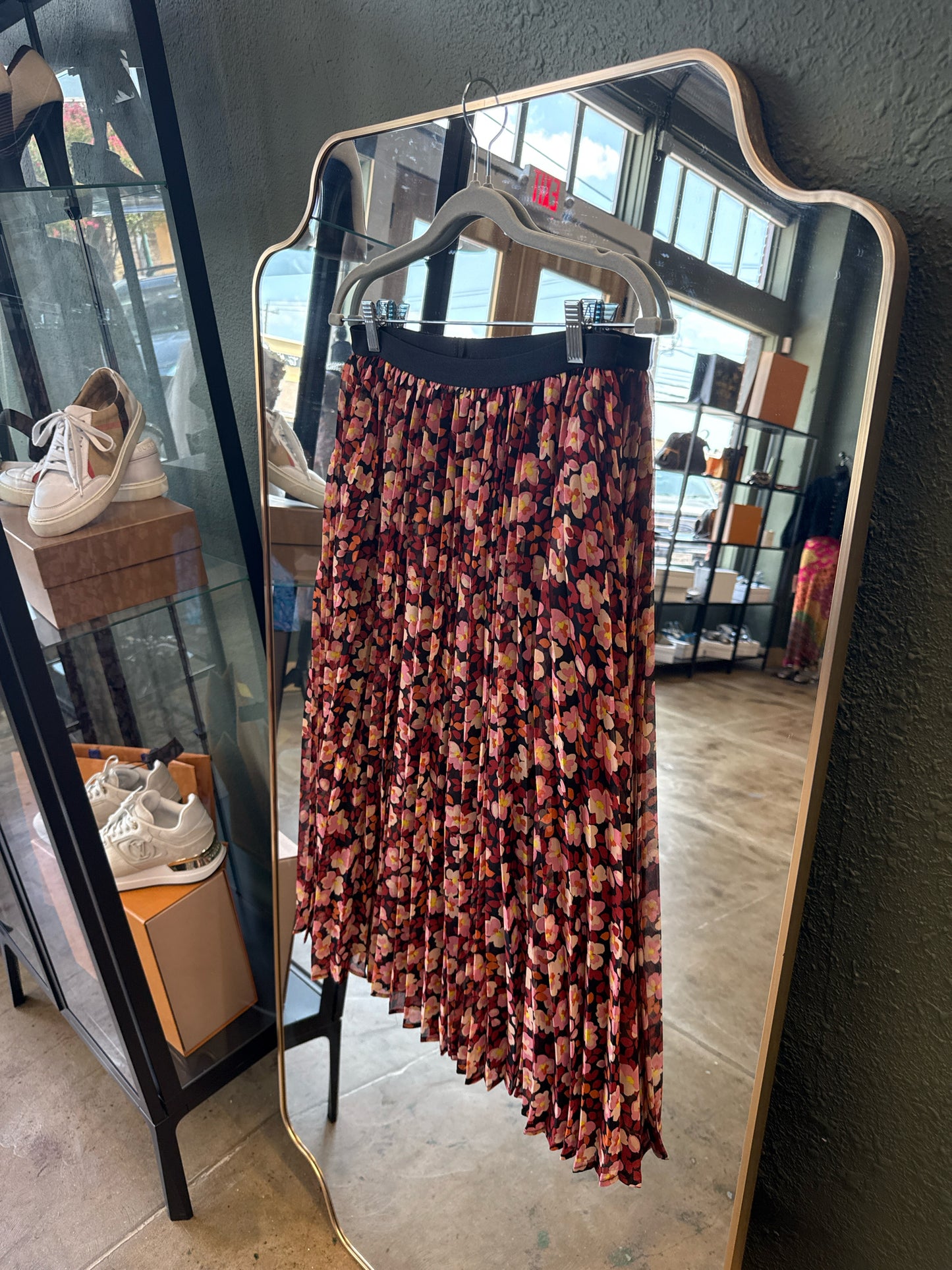 Sanctuary Size M Pink/Red Skirt
