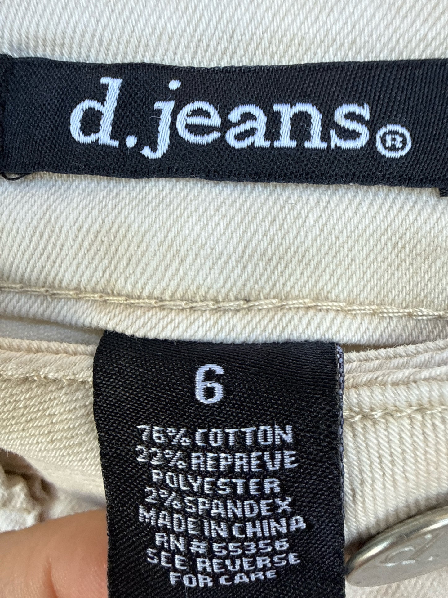 d.jeans Size 6 Tan Shorts