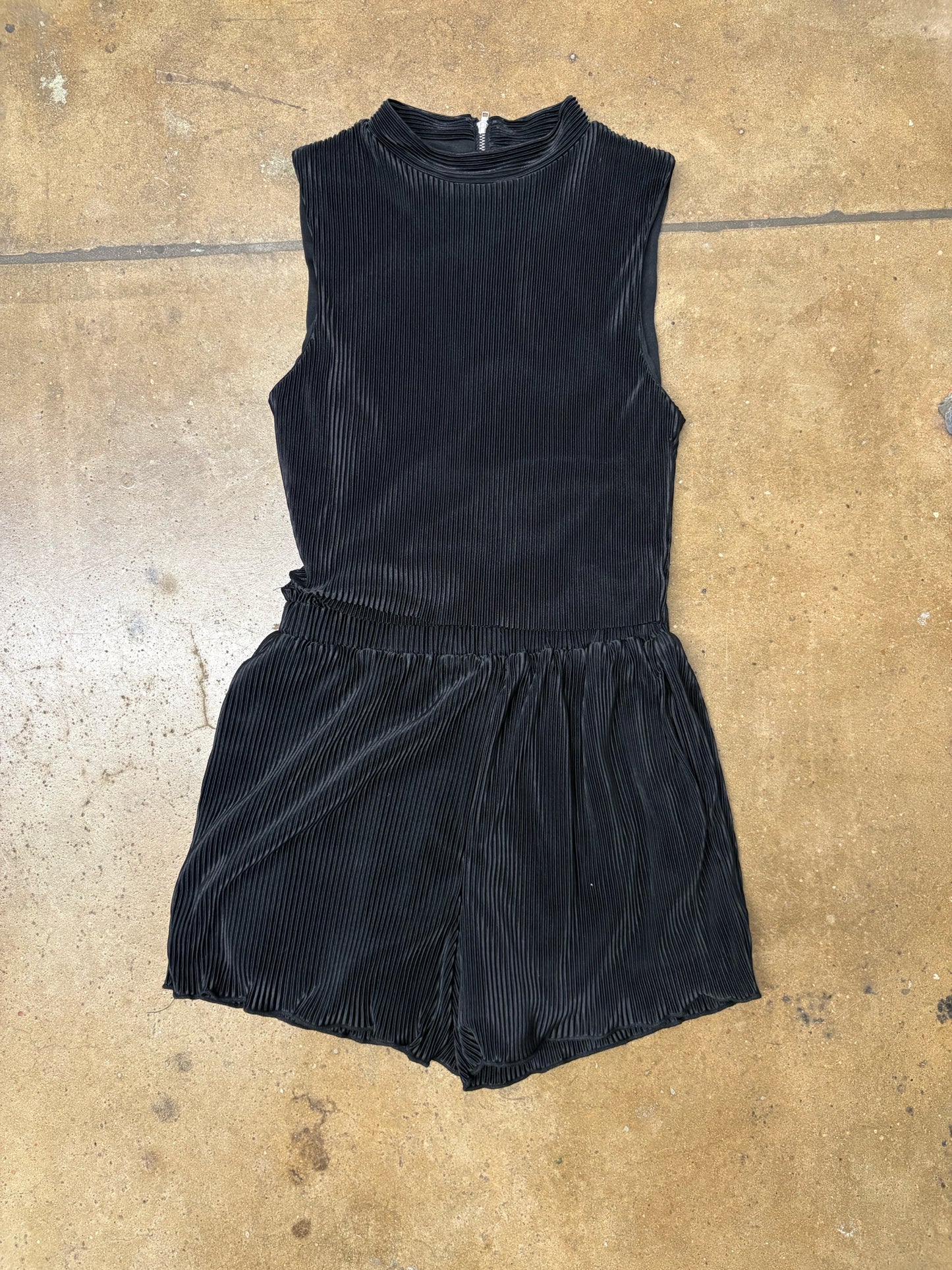 TCEC Size S Black Ribbed Two Piece Set