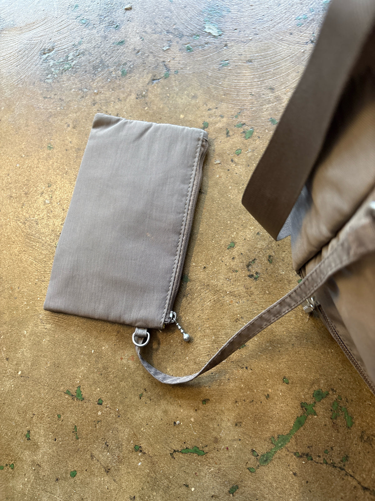 Baggallini Beige Bag