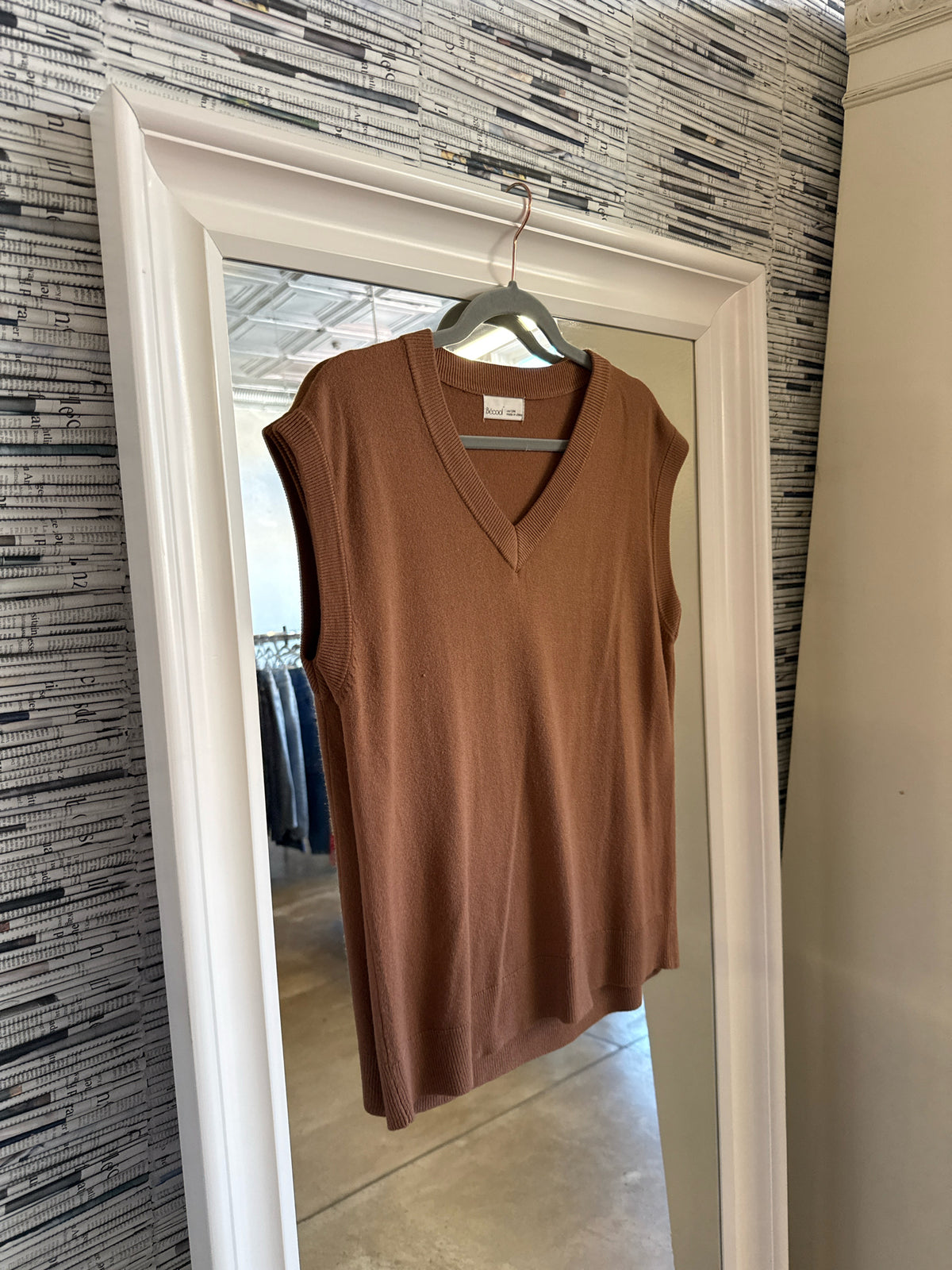 Becool Size S/M Brown Vest