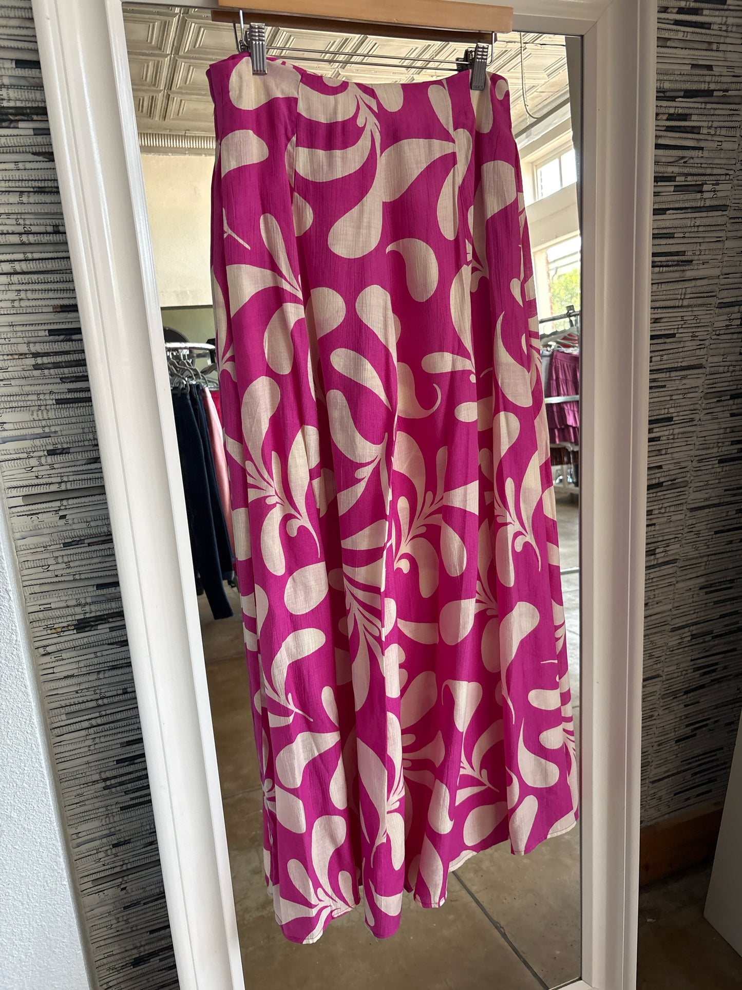 GLAM Size S Pink/Cream Pants