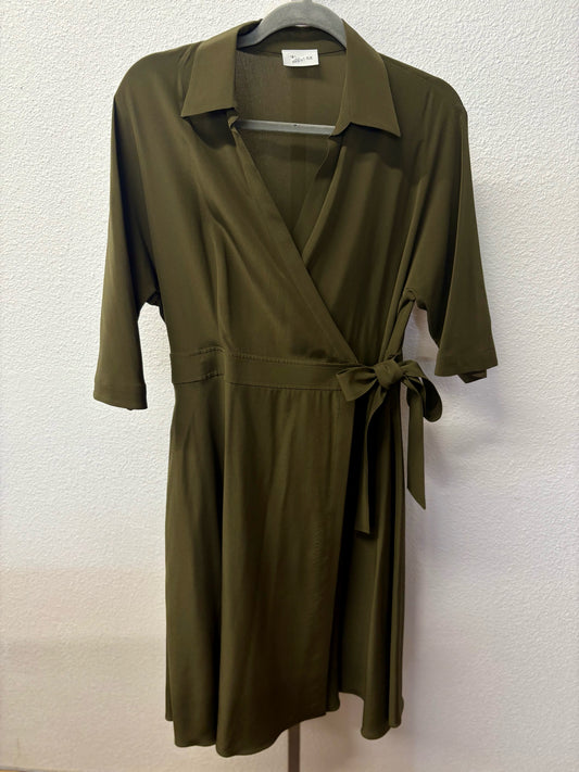 LilySilk Size M Olive Tie Dress