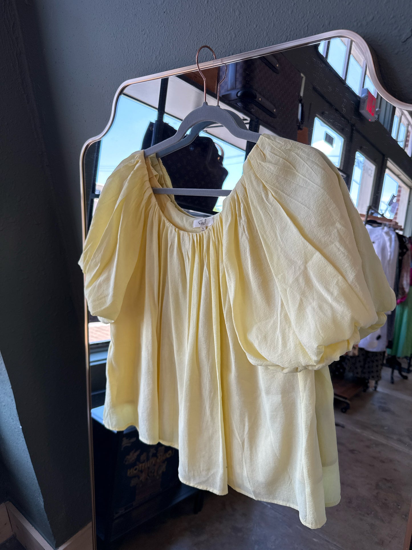 Easel Size M Yellow Top