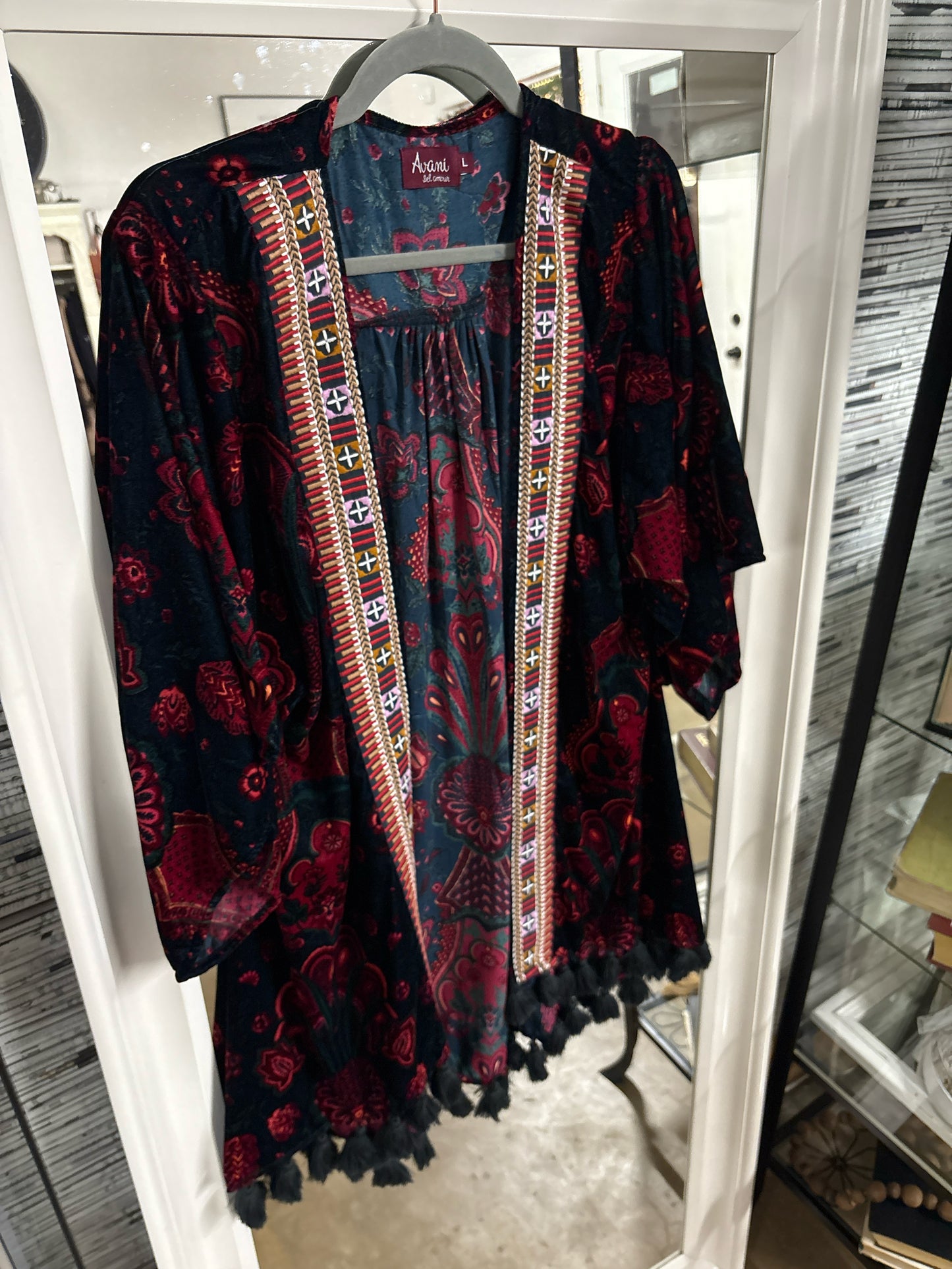 Avani Size L Cardigan