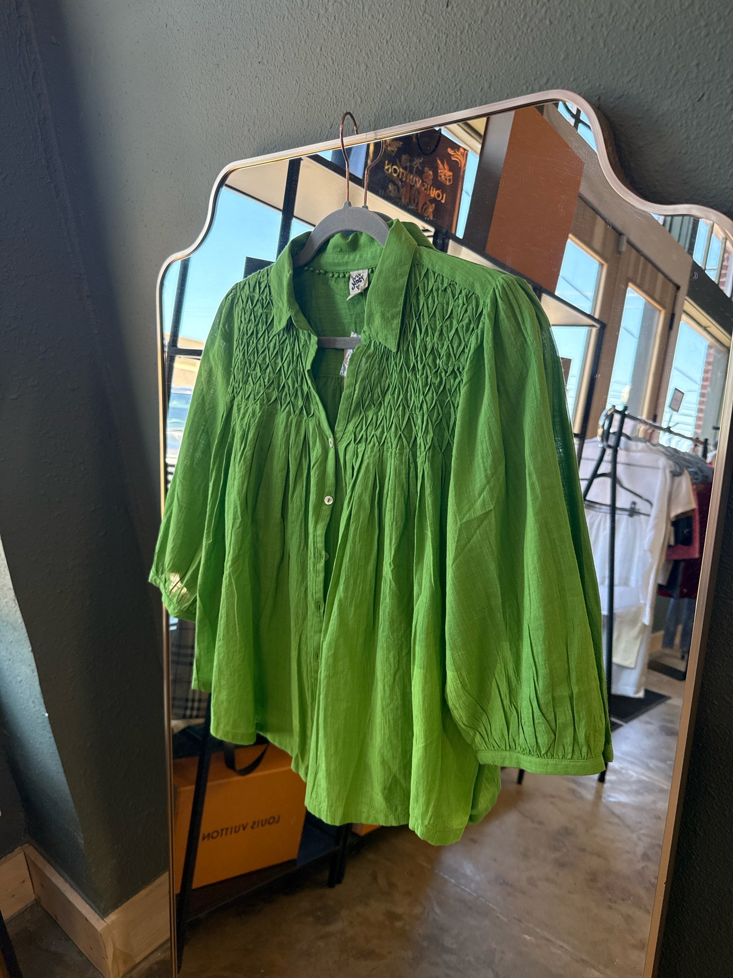 ivy jane Size M Green Top