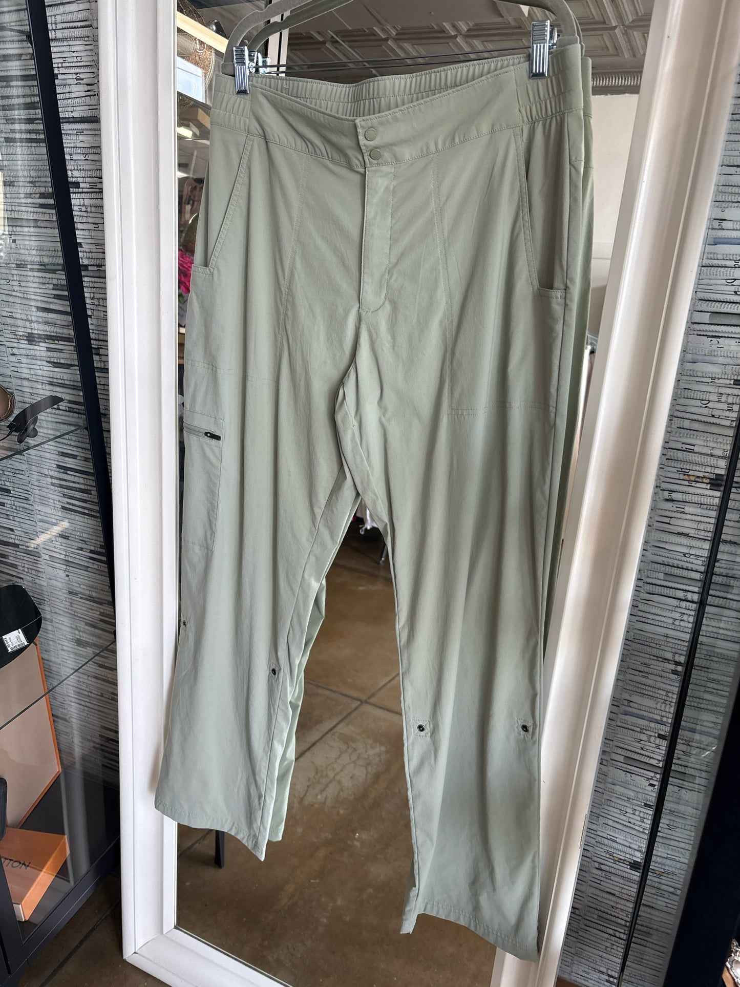 Columbia 14 Light Olive Pants