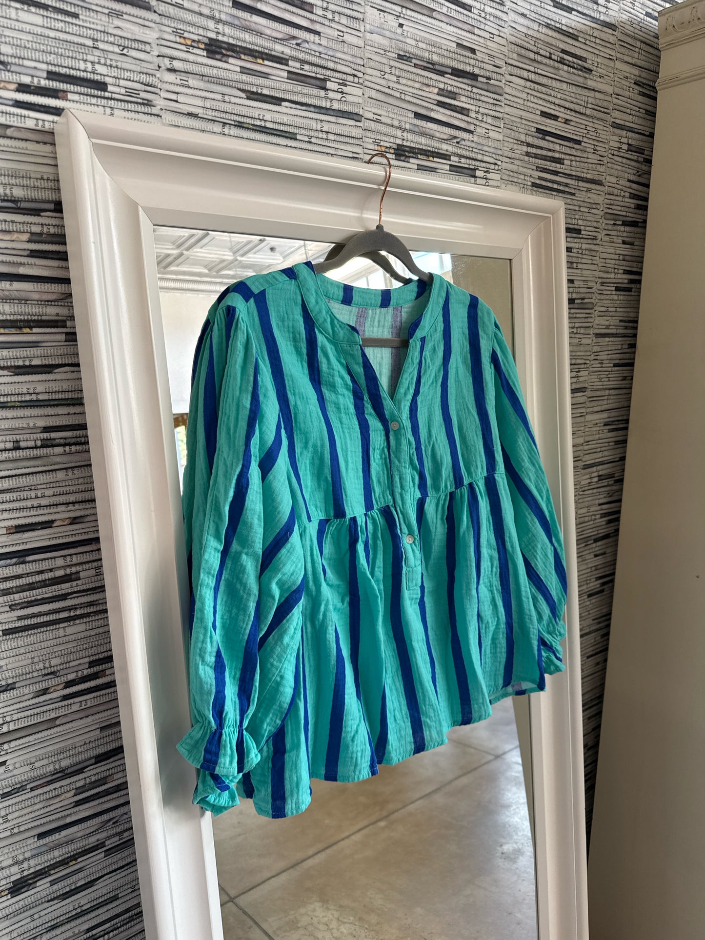 Teal/Blue Top