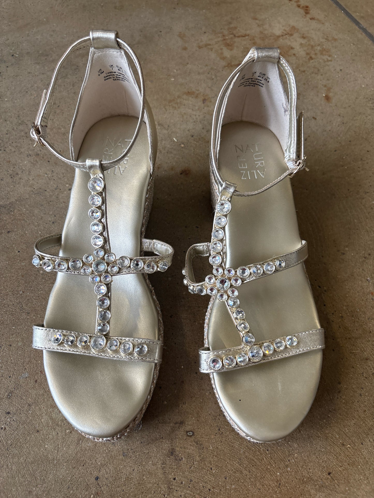Naturalizer Shoe Size 9.5 Gold Wedge