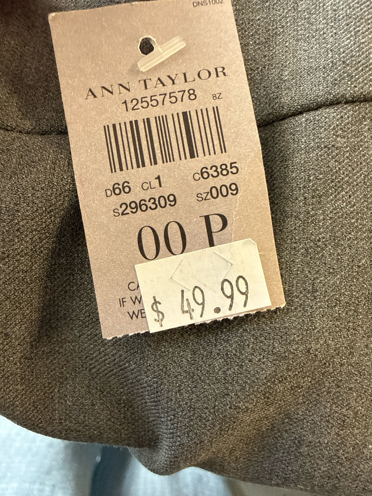 ANN TAYLOR Size 00P Gray Skirt