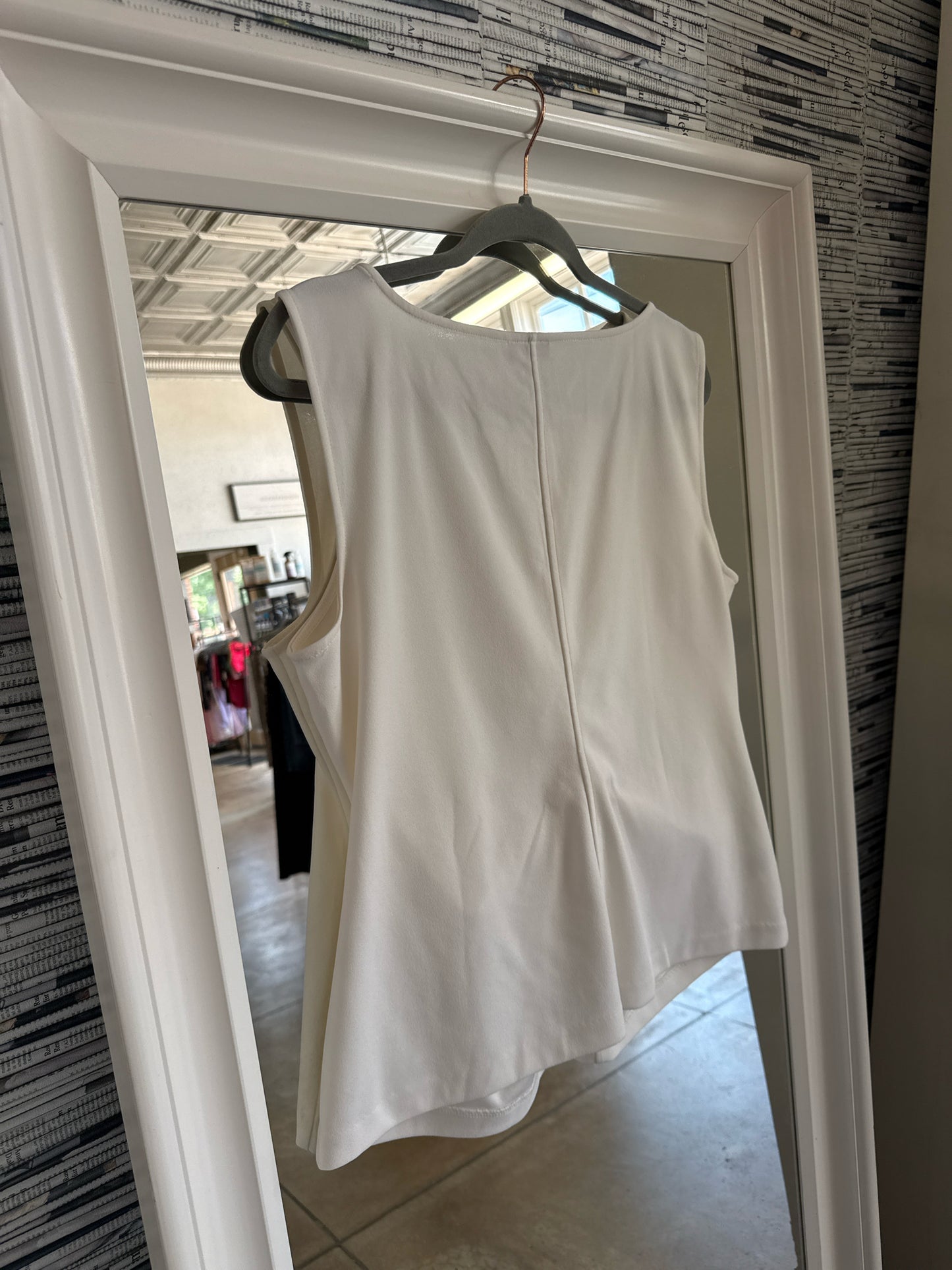 ANN TAYLOR Size L Cream Top