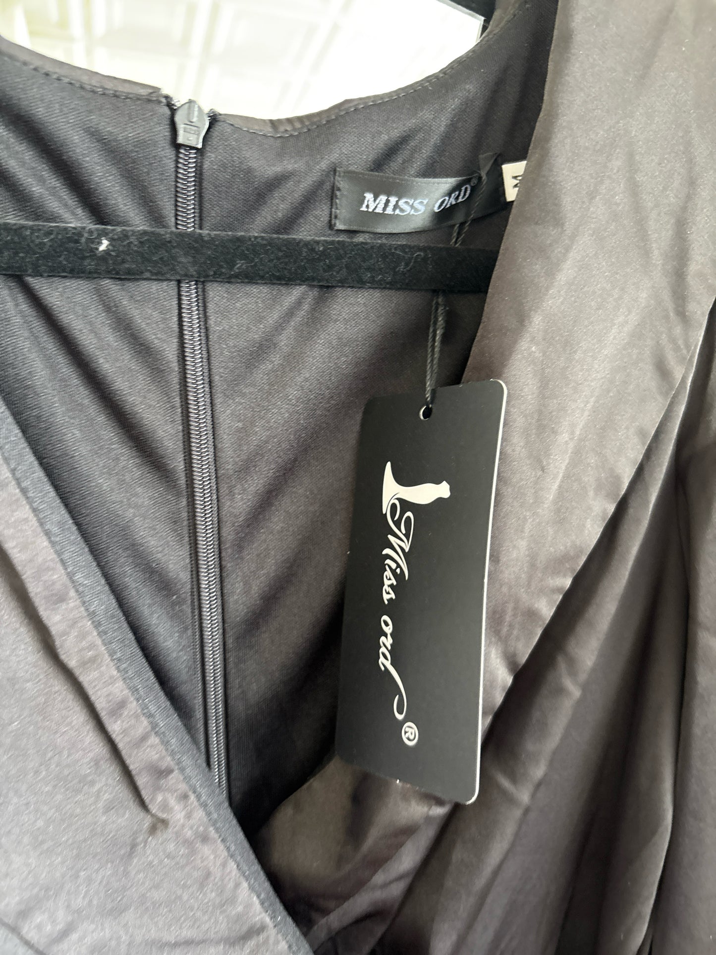 Miss Ord Size M Black Formal