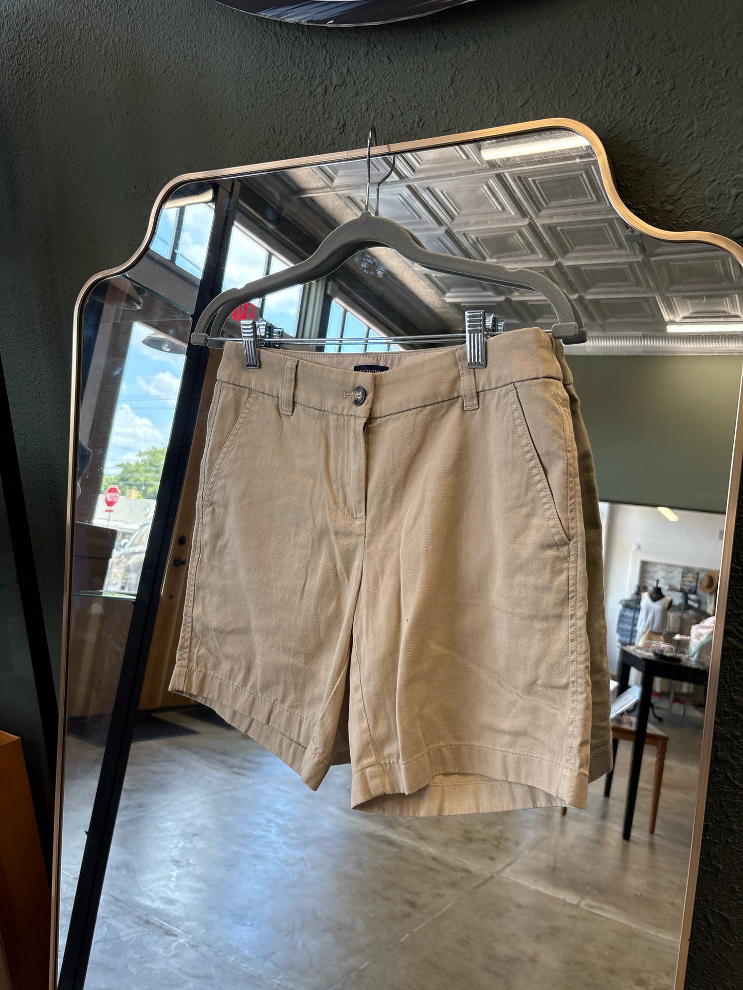 J. CREW Size 0 Tan Shorts