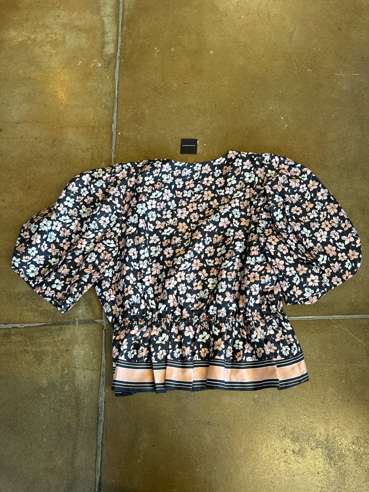 club monaco Size L Black/Multi Floral Top