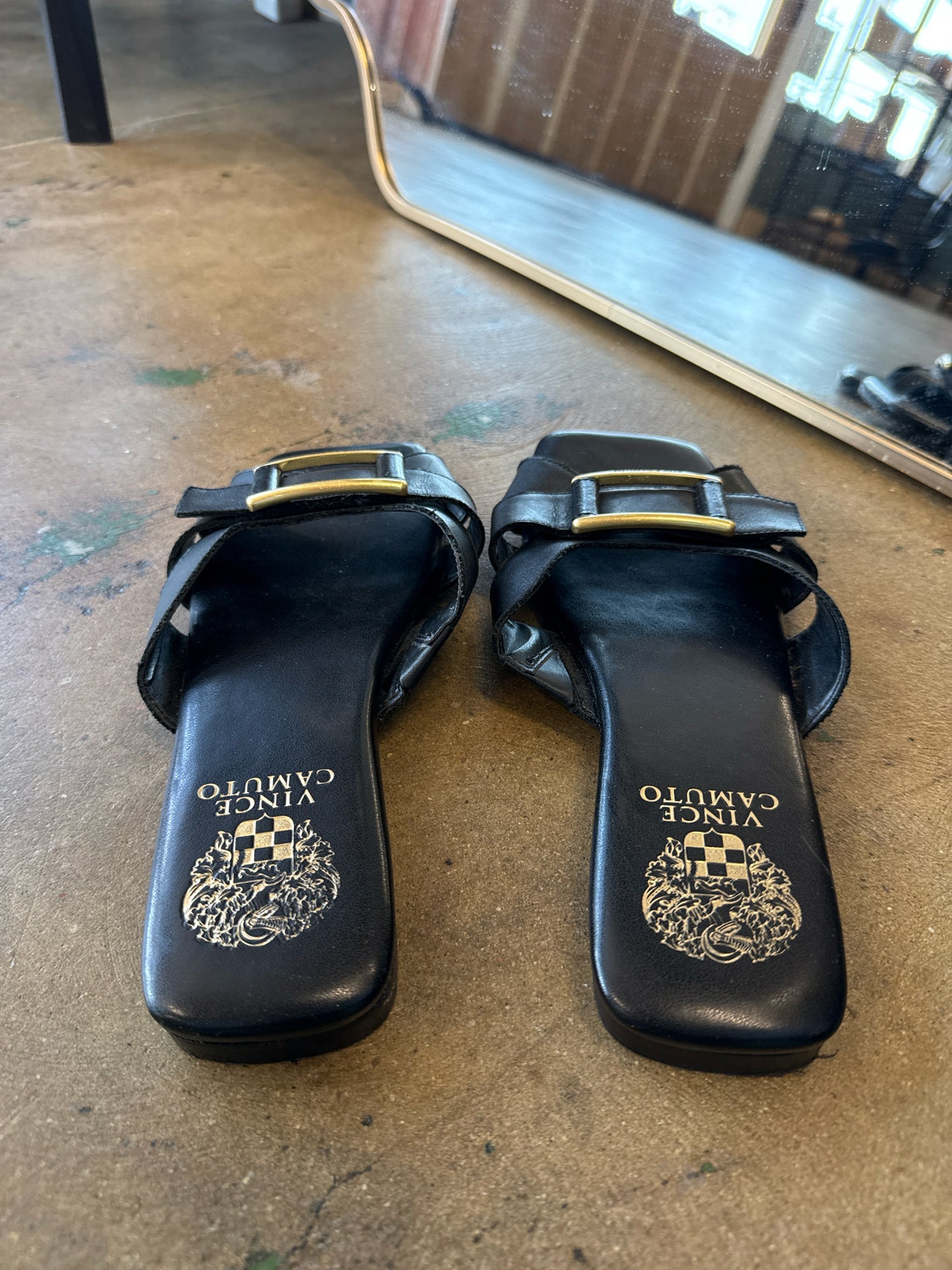 Vince Camuto Shoe Size 7.5 Black Sandals