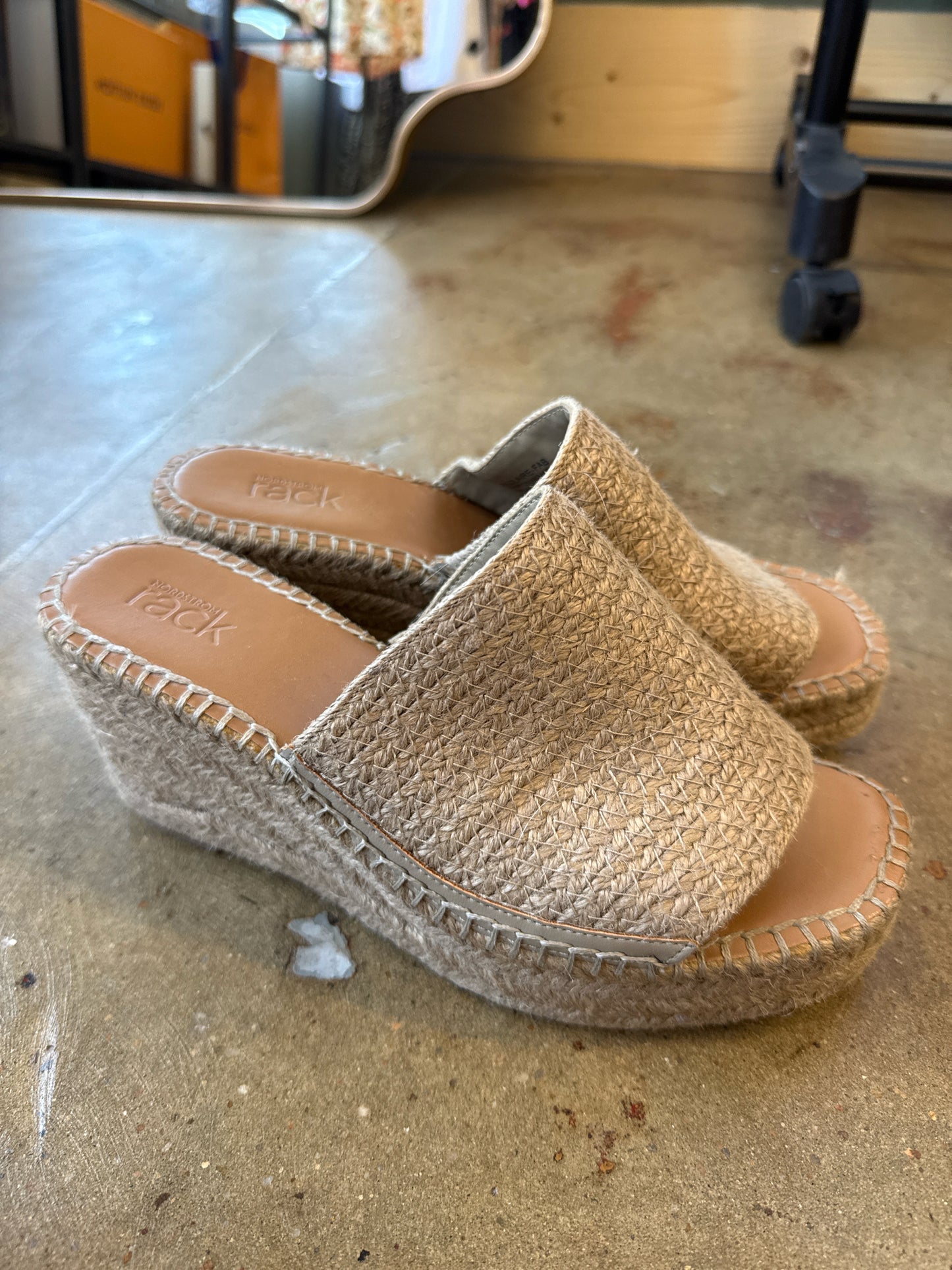 Nordstrom Rack Shoe Size 7 Tan Wedge