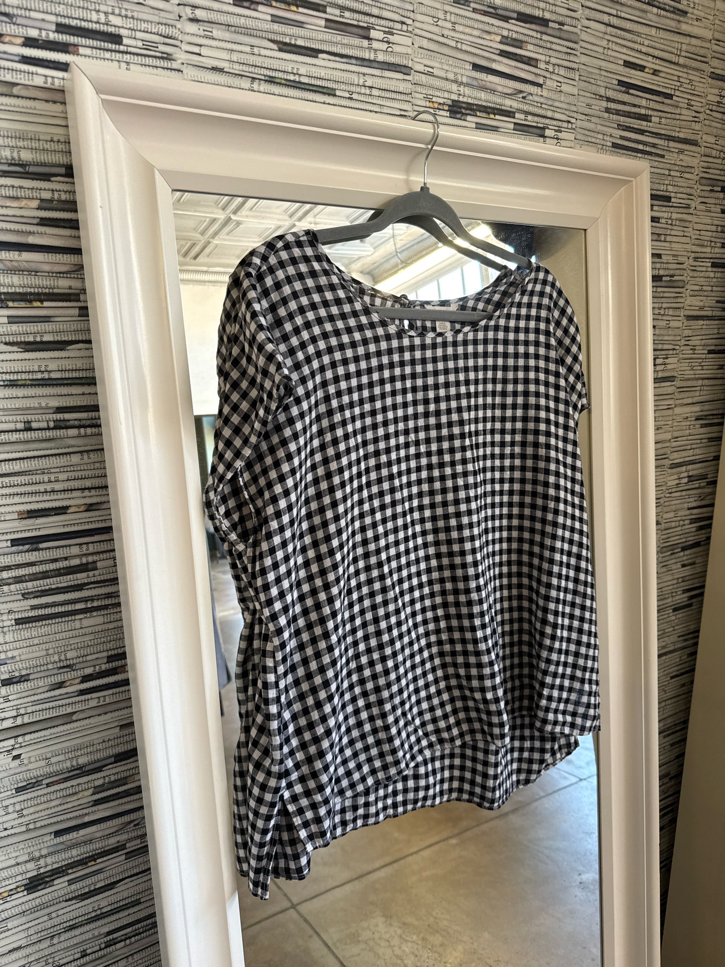 Caslon Size XL Black/White Top