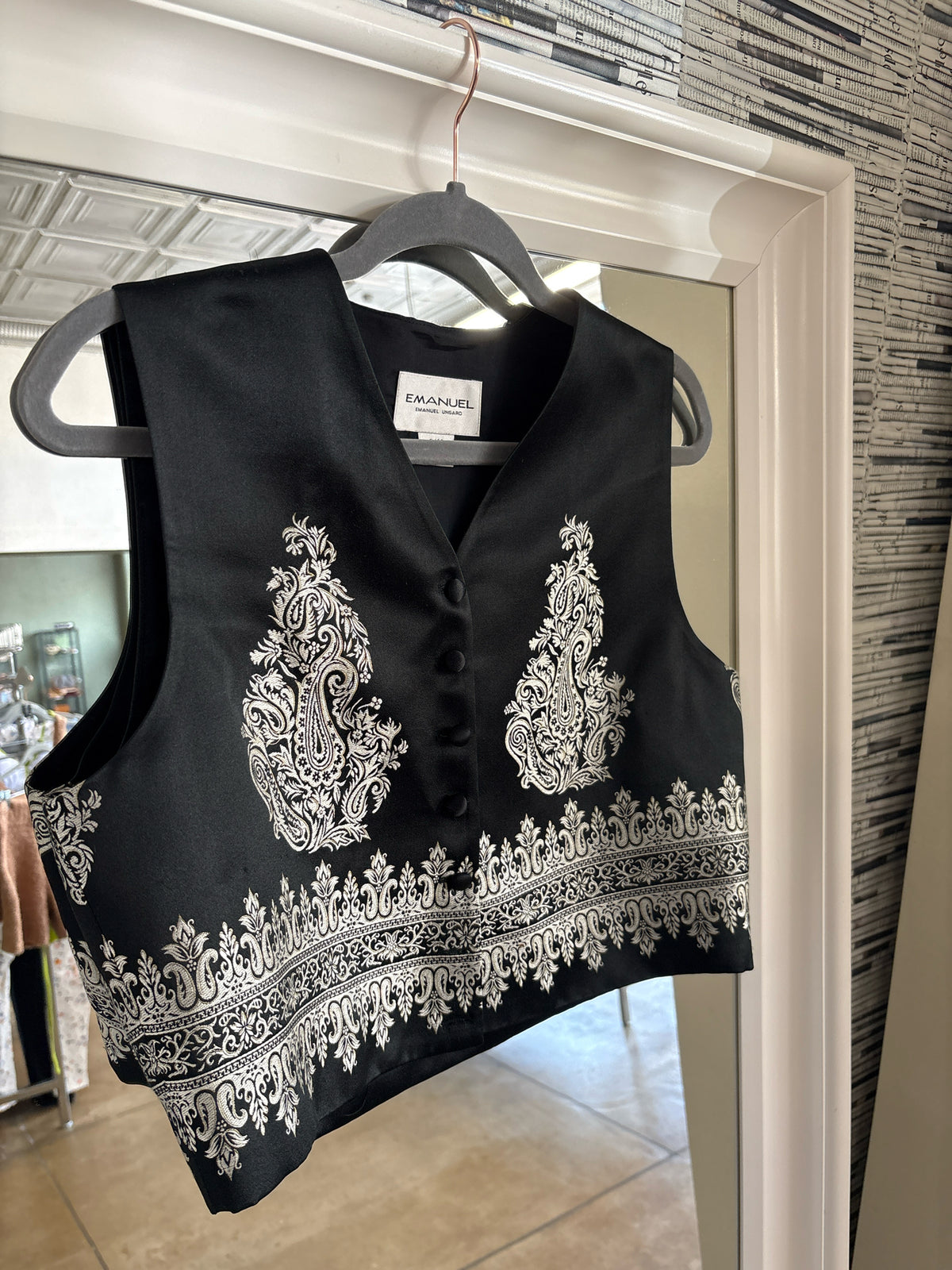 Emanuel Ungaro Size 6 Black Print Vest