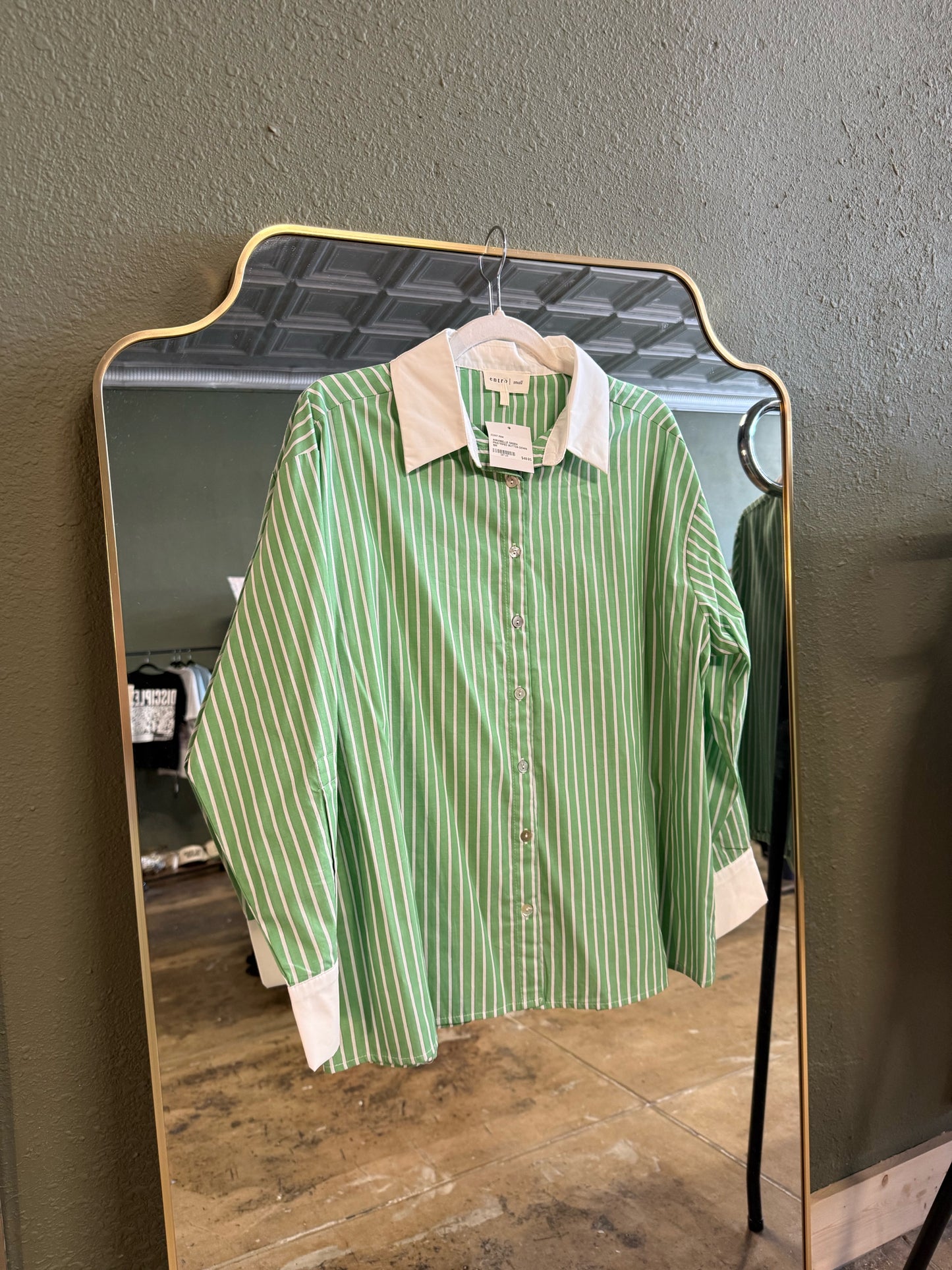 entro Size L Green Top