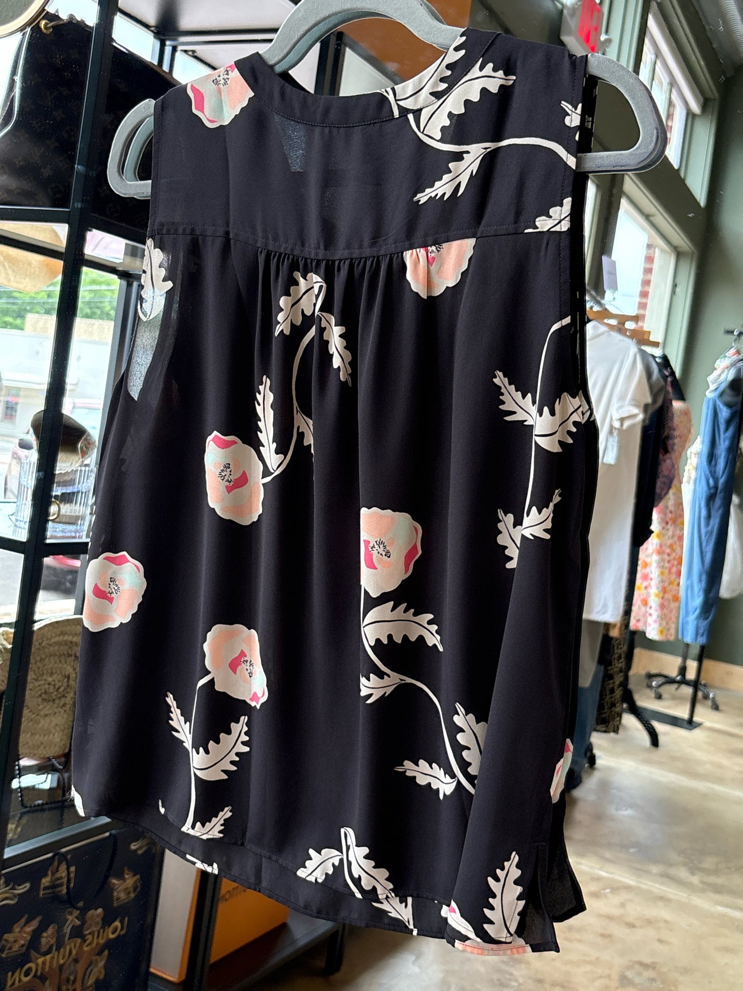 ANN TAYLOR Size LP black + multi Top