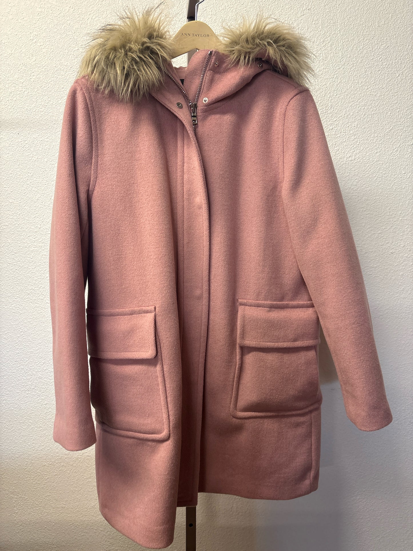 ANN TAYLOR Size L blush Coat