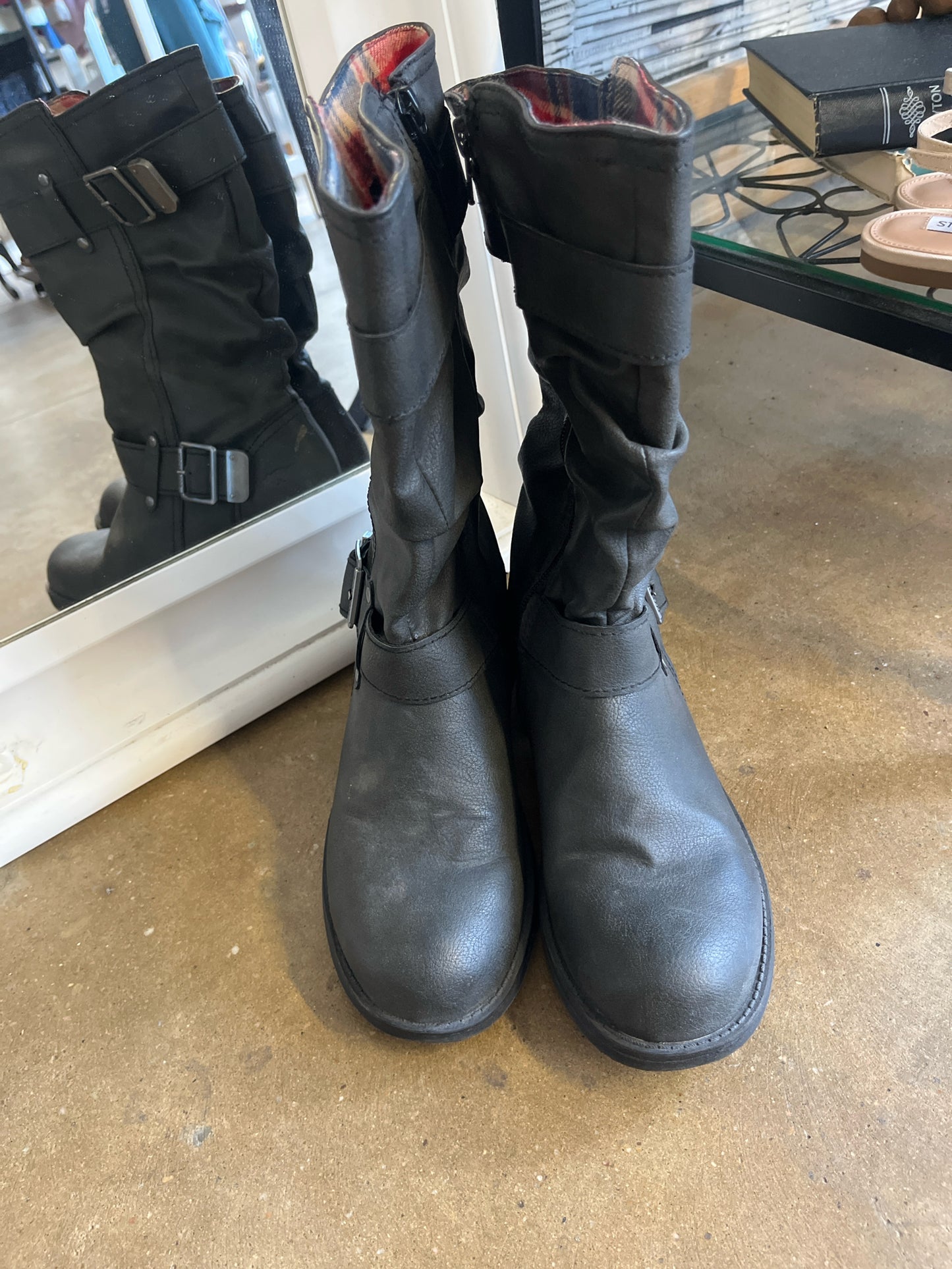 RocketDog Shoe Size 8 Black midi Boots